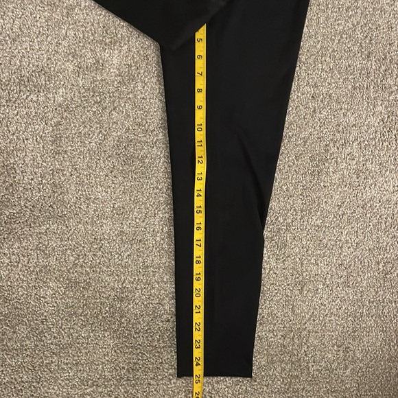 NWT - Calvin Klein workout Pants - size L - Picture 3 of 4